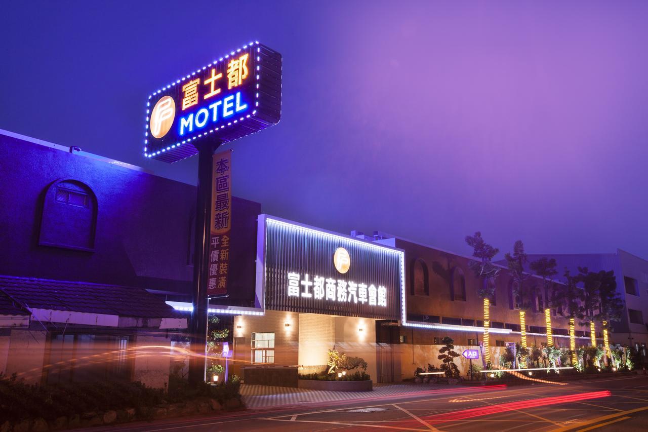 Foxdou Business Motel Tainan Luaran gambar