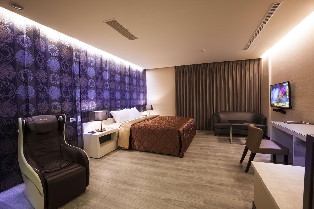 Foxdou Business Motel Tainan Luaran gambar