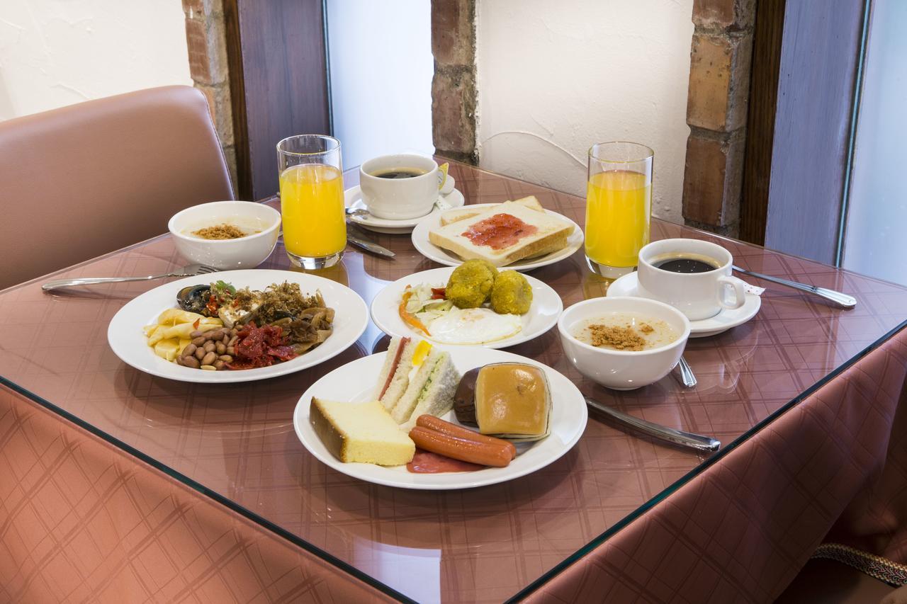 Foxdou Business Motel Tainan Luaran gambar