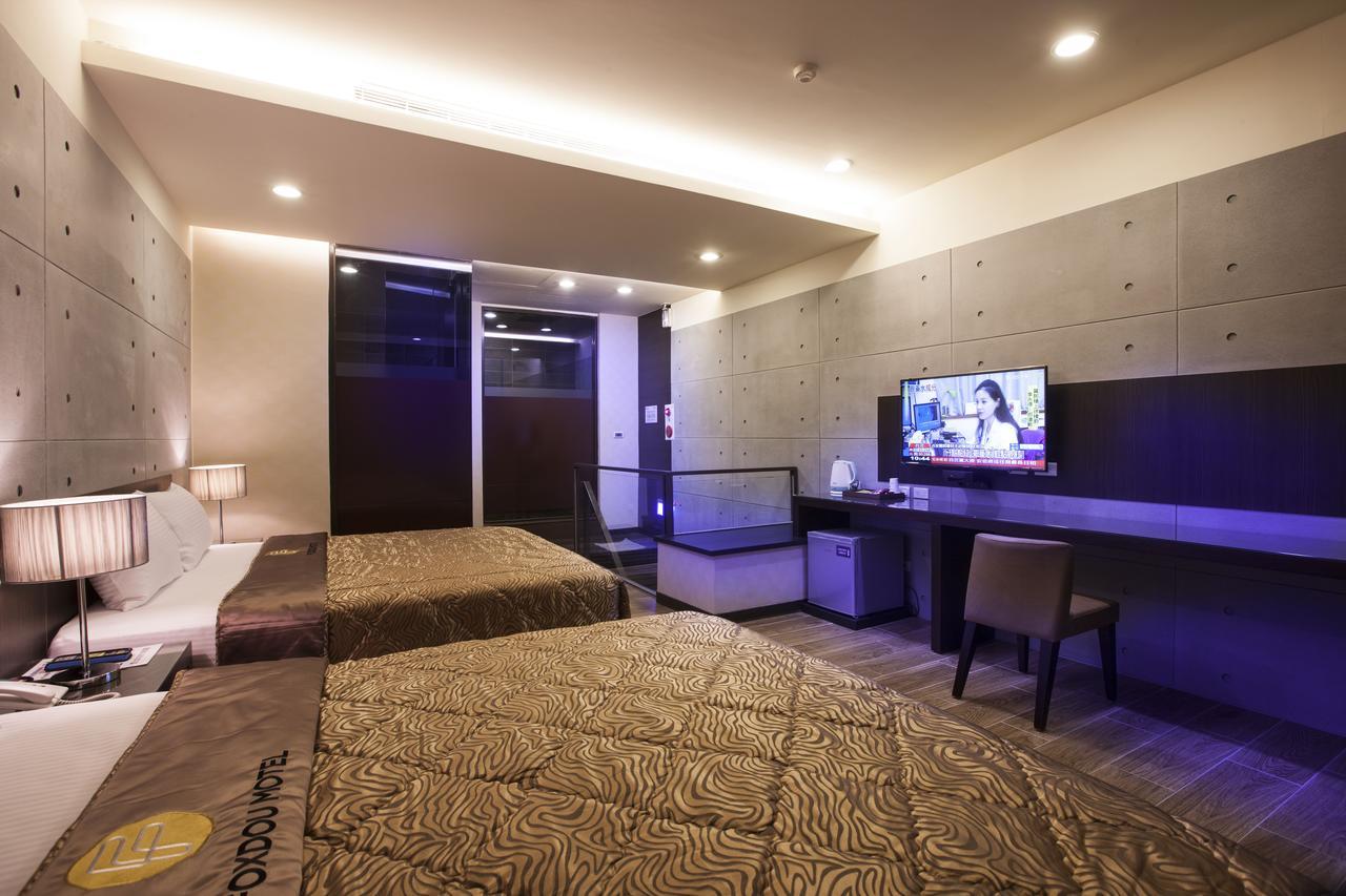 Foxdou Business Motel Tainan Luaran gambar