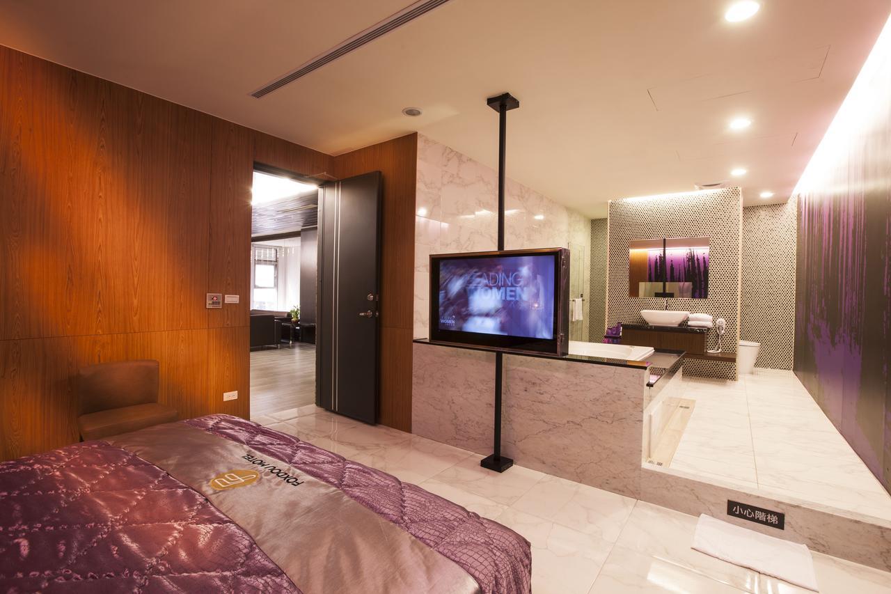 Foxdou Business Motel Tainan Luaran gambar